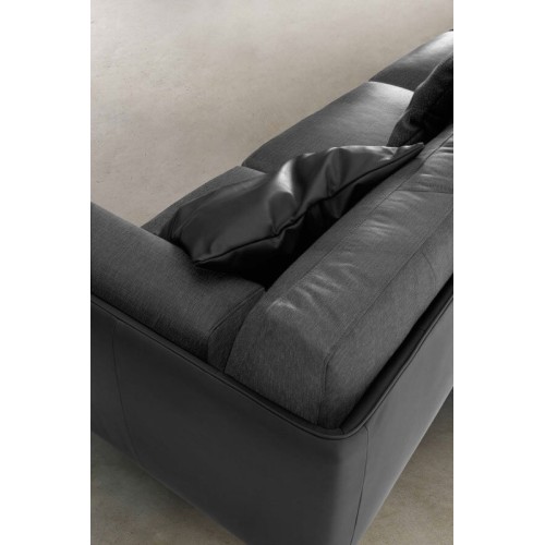 Kris Ditre Italia 2 und 3 lineare Sitze Sofa