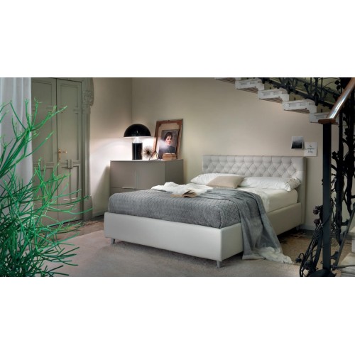 Carlotta Ergogreen Queensizebett mit Stauraum aus Leder