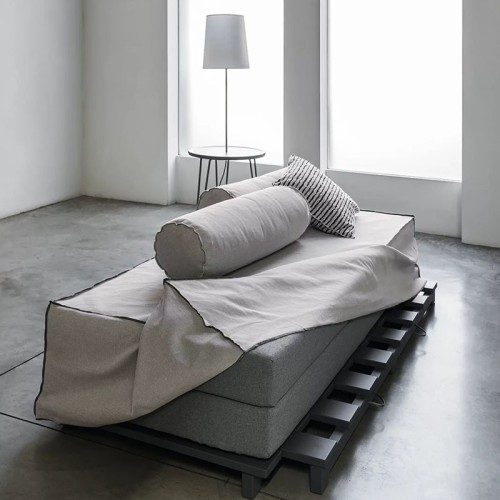 Beds Lc 47 Gervasoni Nachttisch