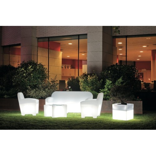 Acapulco Modum Sofa Beleuchtet