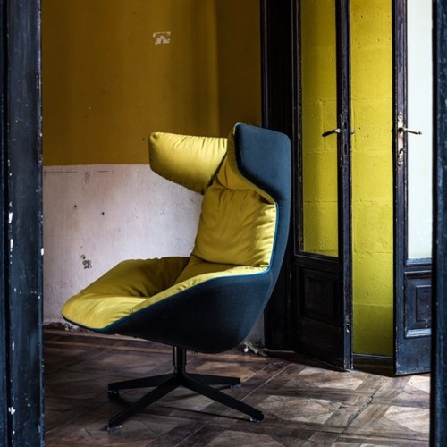 Take a line for a walk Moroso Steppdecke Drehsessel