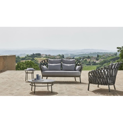 Emma Cross Varaschin sofa garten