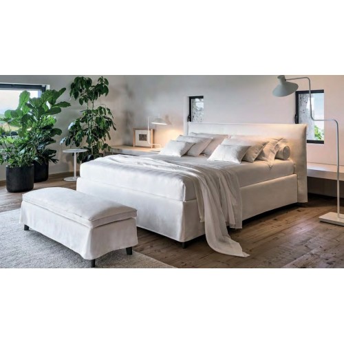 Edo Twils Moderner Queensize-Bett