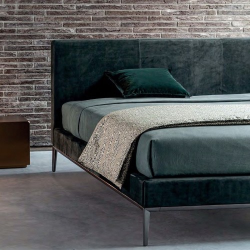 Max Twils Moderner Queensize-Bett