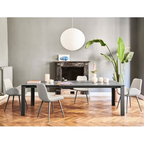 Marcopolo Midj extendable table