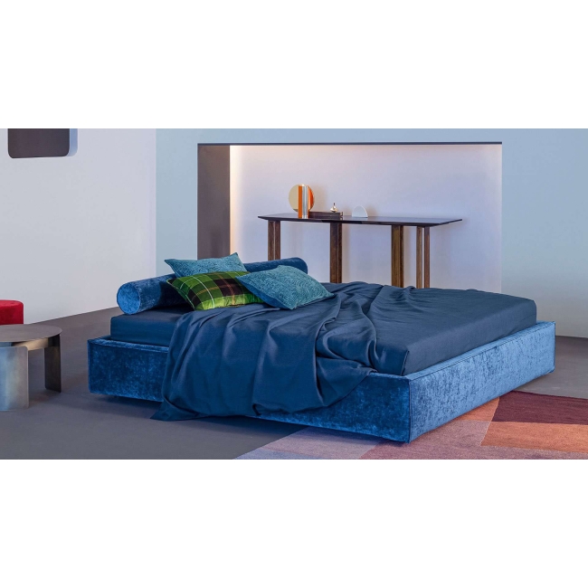 Ada Twils Queen size Bed