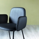 Leda Miniforms chair with armrests