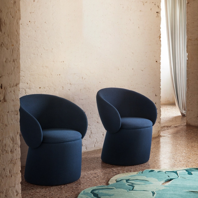 Nebula Monaca Miniforms Chair with armrests