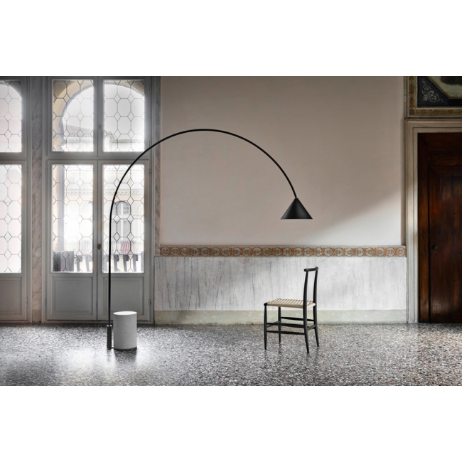 Ozz Floor Miniforms floor lamp