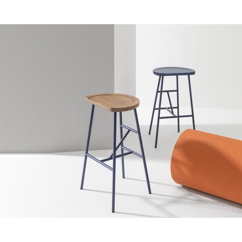 Puccio Billiani stool with metal legs