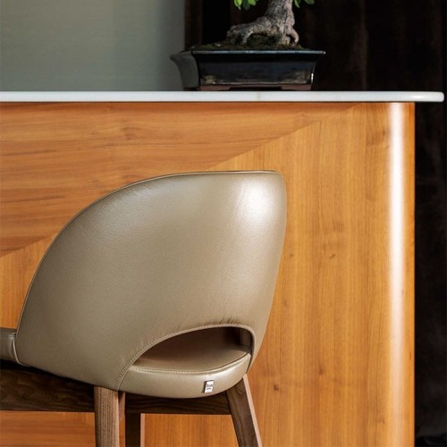 beetle-tonin-casa-stool