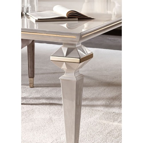 Diamante Cantori Table design