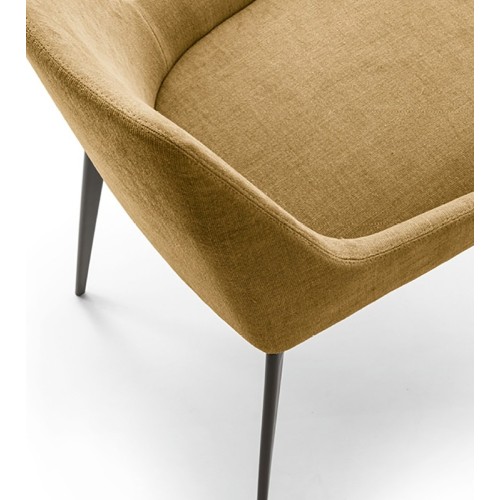 Annika Alivar chair