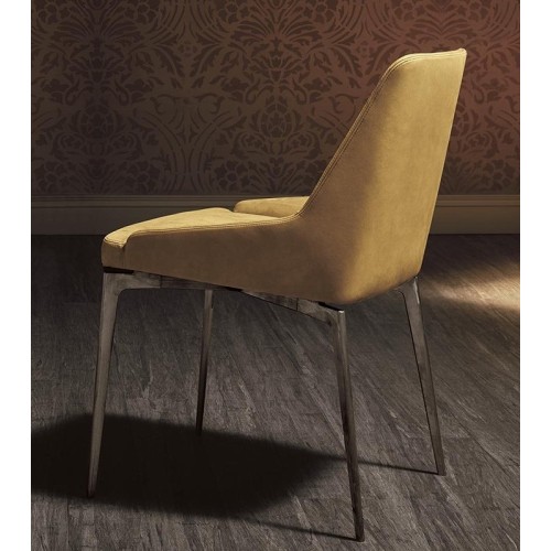 Annika Alivar chair