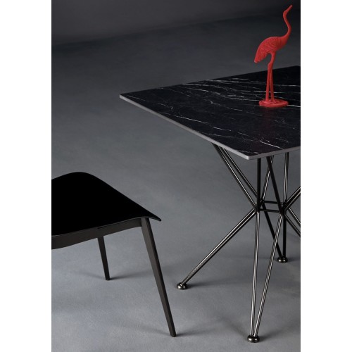 Star Colico stable Table