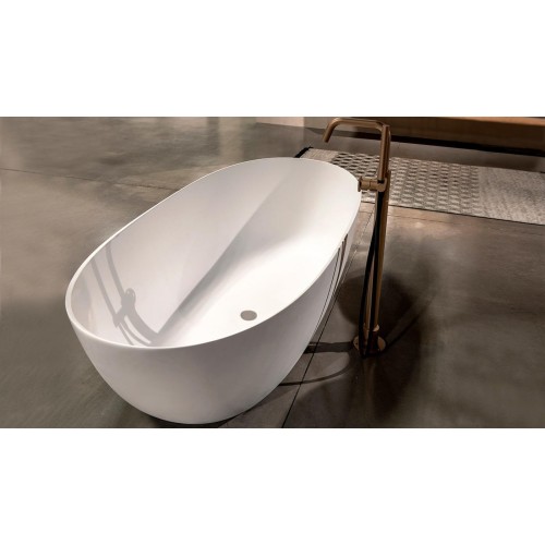 Ray Edoné Bathtub