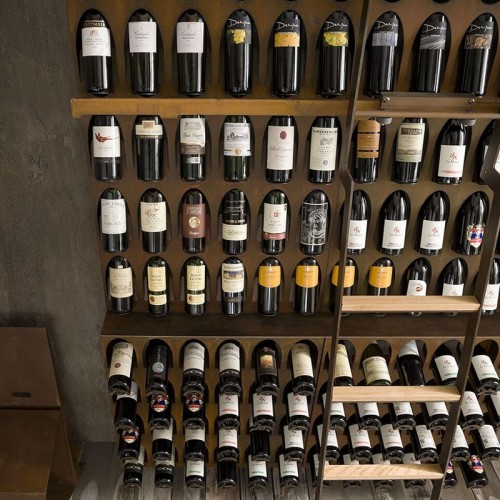 Elite To Be Libreria del Vino wall bottle rack