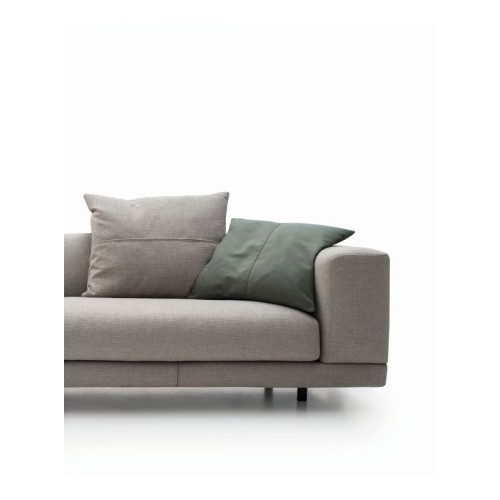 Nevyll Low Ditre Italia 2 and 3 linear places sofa