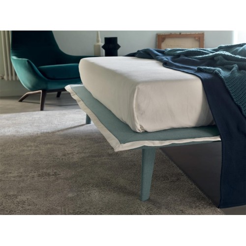 Claire Ergogreen leather single bed