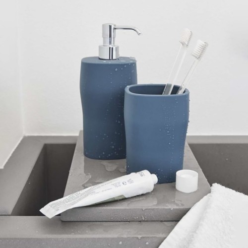 Grace Geelli bathroom set