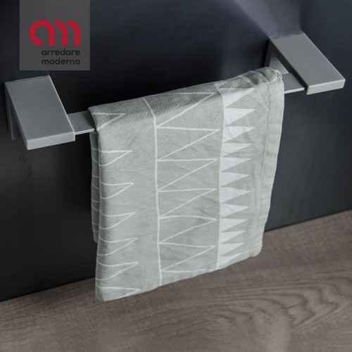 Inlinea Geelli bathroom towel holder