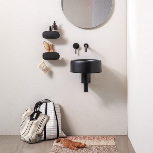 Piega Geelli bathroom shelf