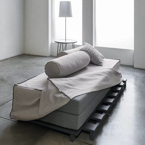 Kubo XL Gervasoni ottoman bed