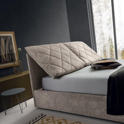 Felis Allen upholstered queen-size bed