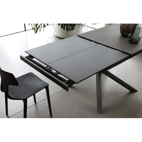 Tokyo Altacom Table design