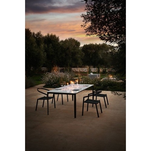 Push Myyour outdoor dining Table