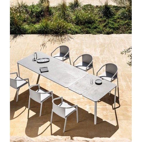 Push Myyour outdoor dining Table