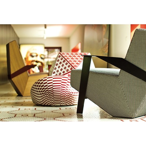 SIlver Lake Moroso Modern armchair