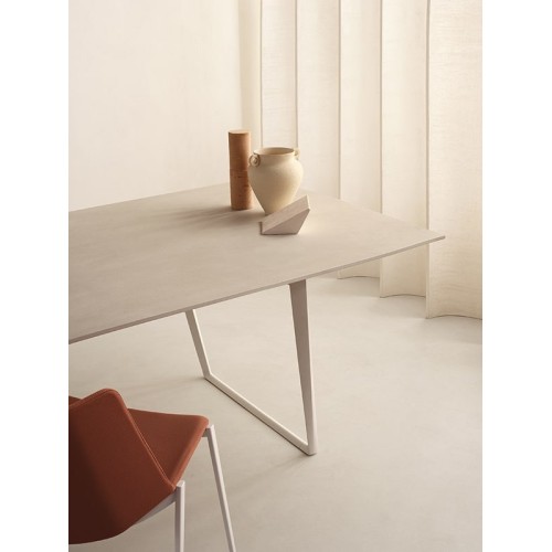 Axy Comfort MDF Italia Modern Table