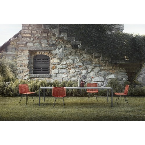 tense-outdoor-mdf-italia-table