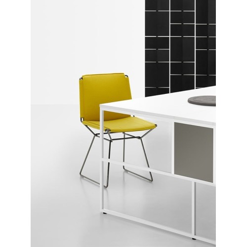 Neil Textile MDF Italia Chair