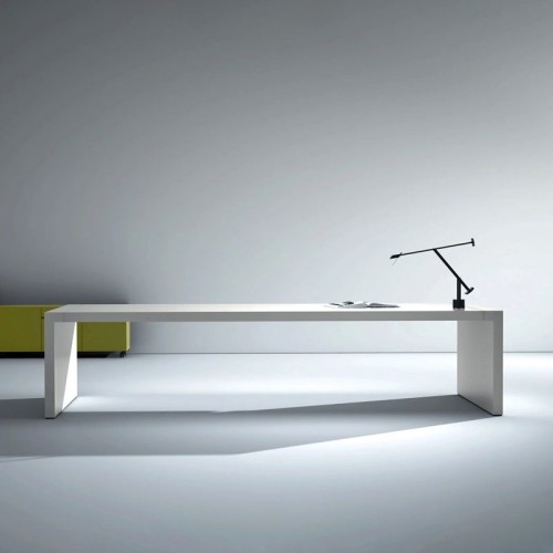 Kyo Martex Desk