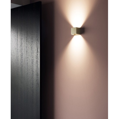 laser-lodes-wall-lamp