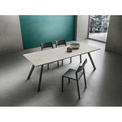 Neil La Primavera Extendable Table