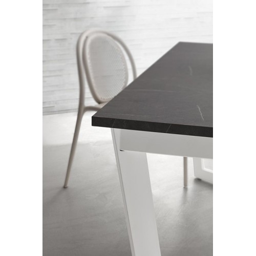 Filippo La Primavera Fixed Table