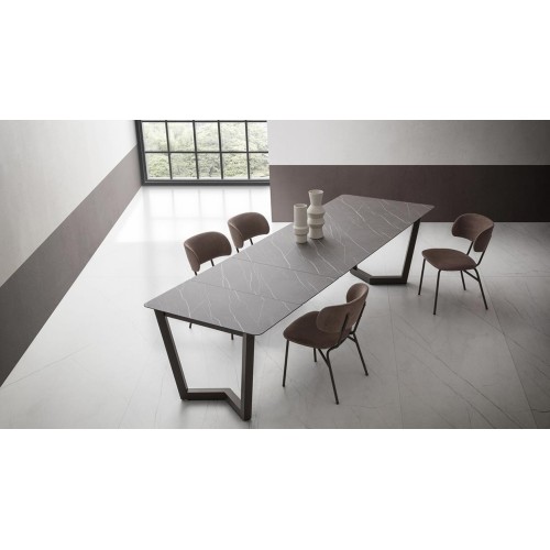 Jacopo La Primavera Extendable Table