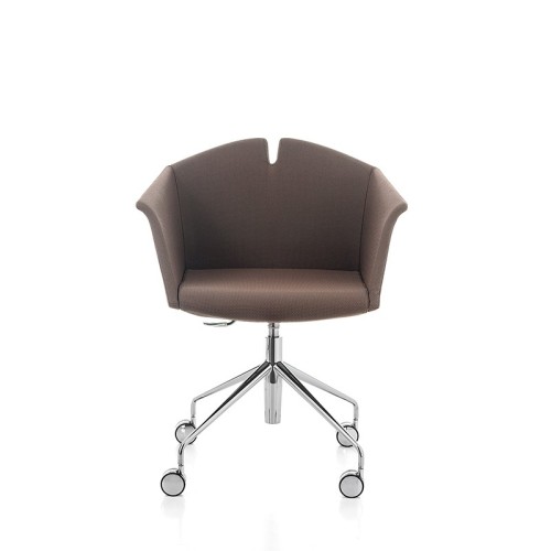 kuad-kastel-armchair-with-castors