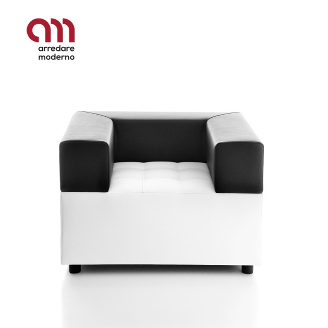 Kuadra Kastel waiting room armchair