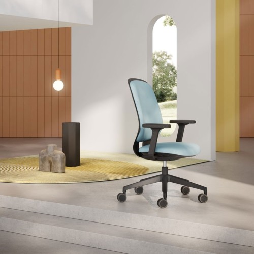 Key Smart Kastel chair with armrests and lumbar support