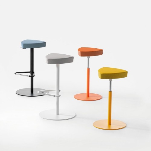 Kensho Kastel stool