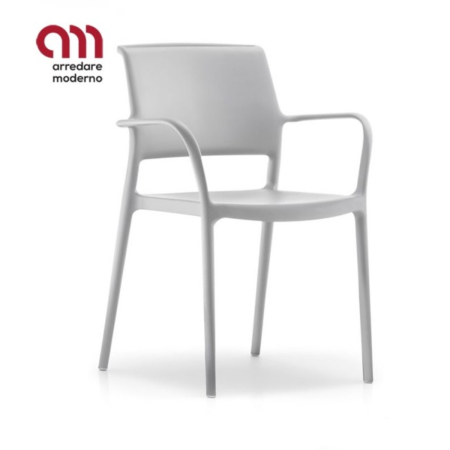 Ara Pedrali Chair with armrests