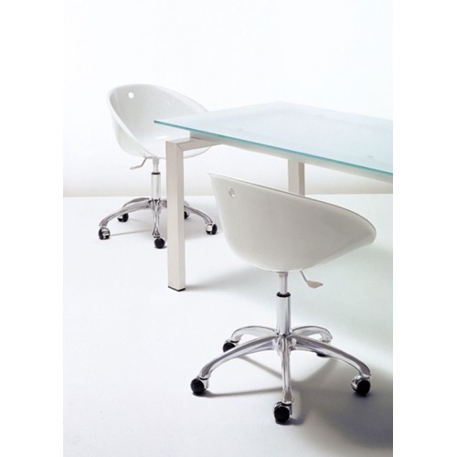 Gliss Pedrali Chair with wheels