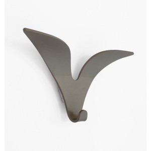 coat-hanger-jonathan-pezzani