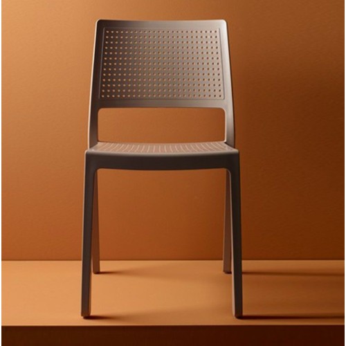 Emi Scab Chair