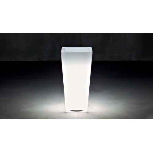 kabin-serralunga-illuminable-vase