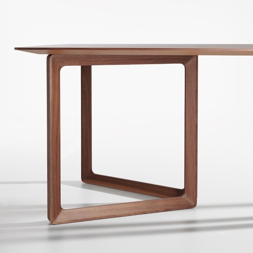 opus-potocco-barrel-top-table